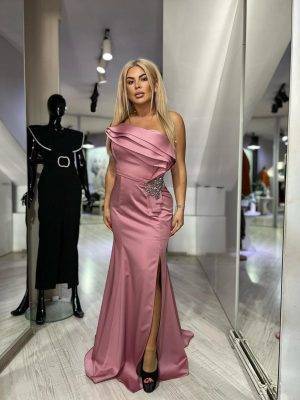 Rochie couture roze
