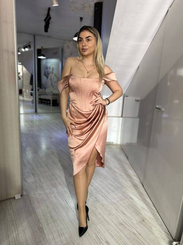 Rochie palma nud