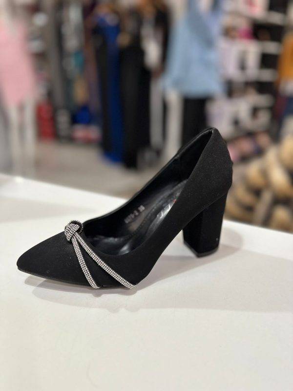 Pantof negru toc gros