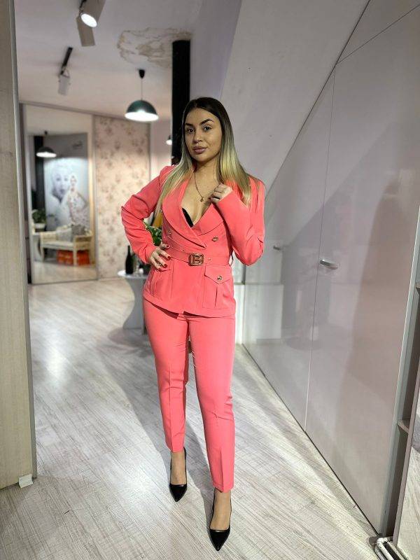 WhatsApp Image 2024-01-24 at 22.47.29(1) Costum maxi corai