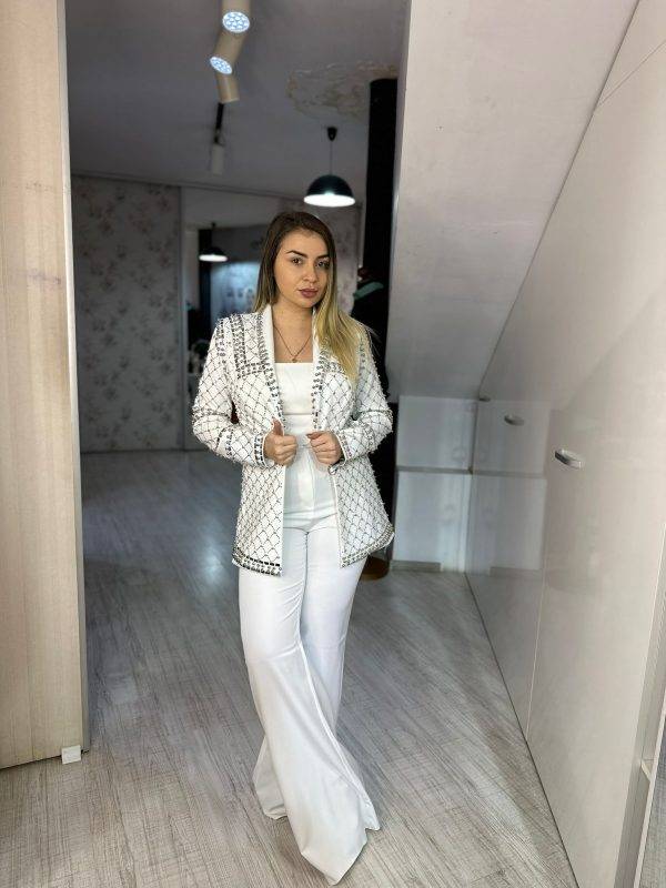 WhatsApp Image 2024-02-03 at 16.07.05(1) Costum valentina white