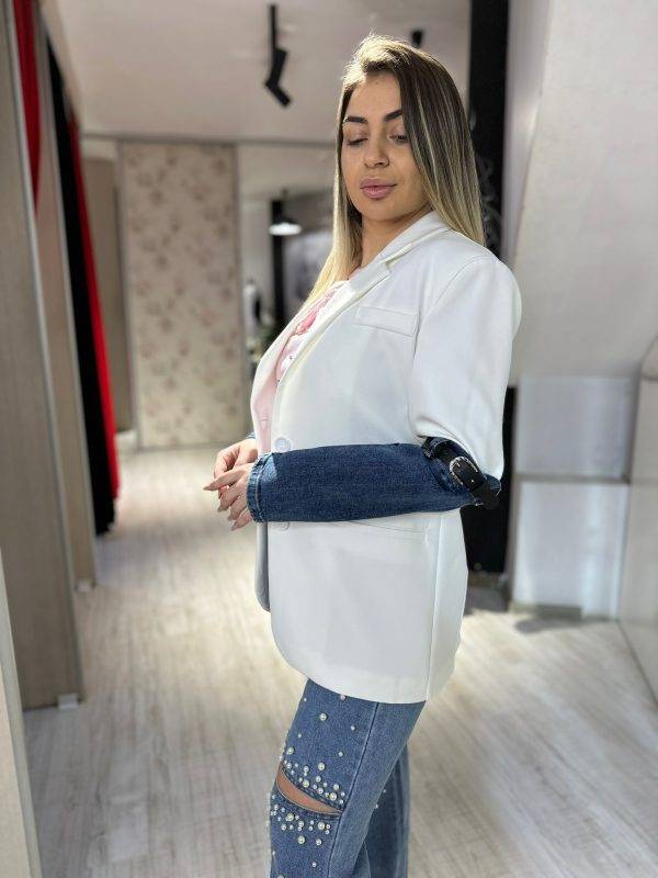 Sacou alb cu maneci de blug