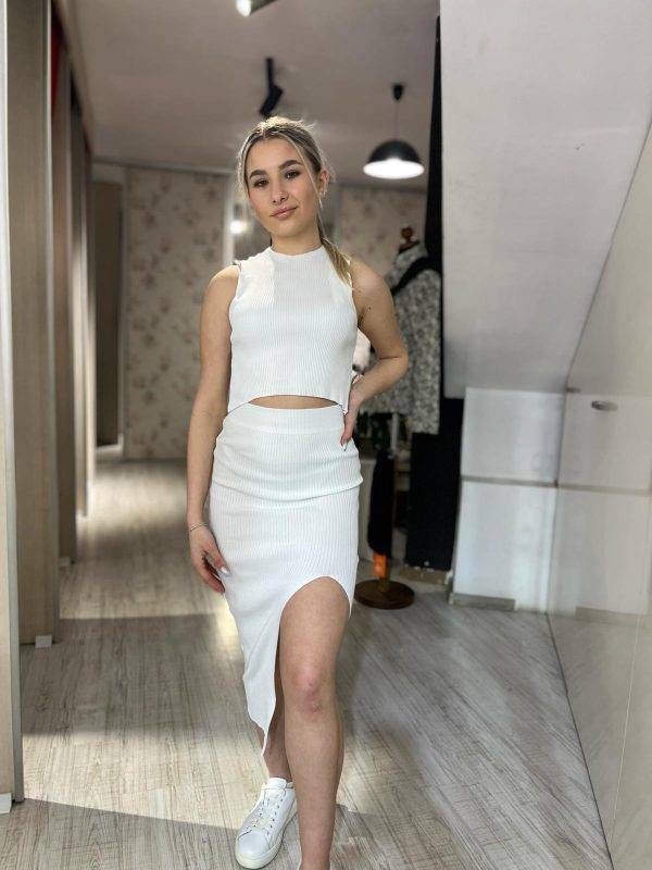 Compleu mara din tricot