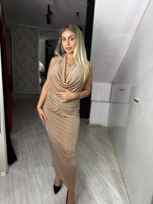 Rochie pietricele nud