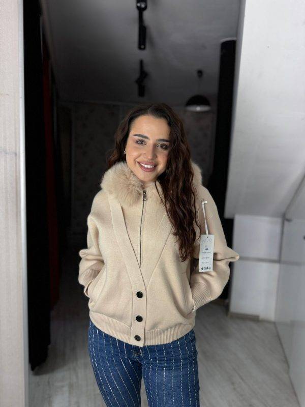 Jacheta tricot bej