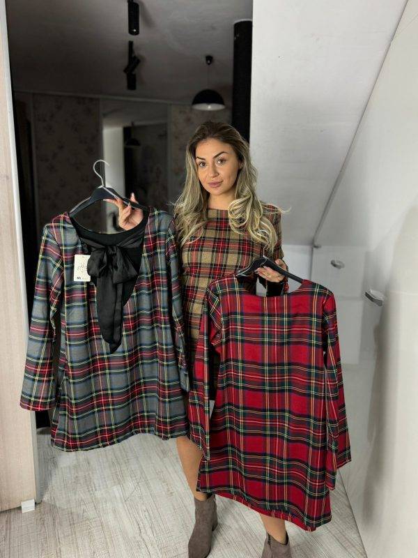 Rochie in carouri cu fundita