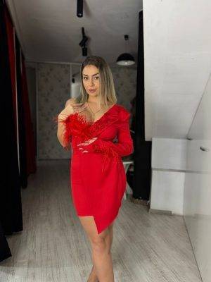 Rochie rosie cu o maneca