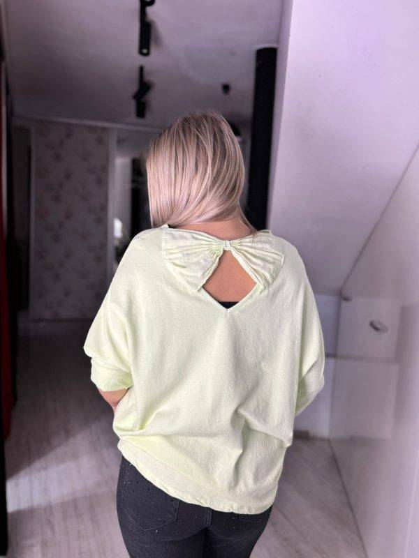 WhatsApp Image 2025-02-09 at 10.06.24 (2) Bluza clara cu funda