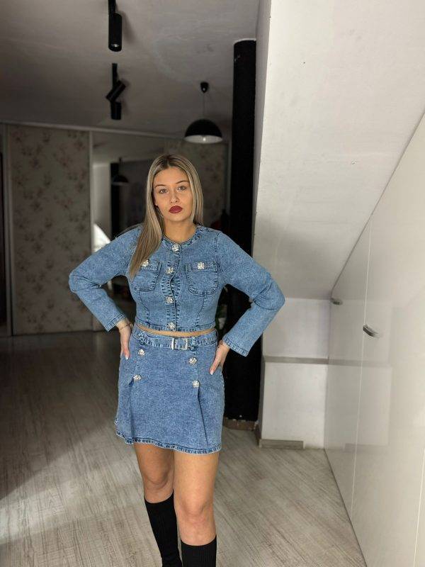 Compleu cu fusta de blug