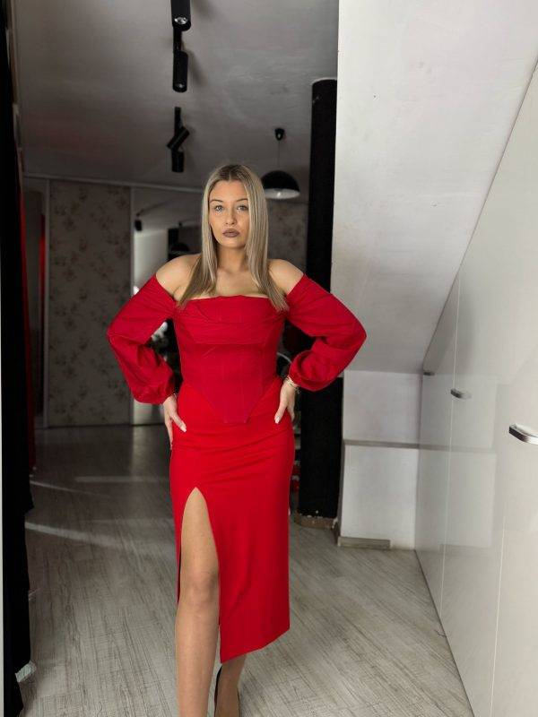 Top rosu cu maneci bufante