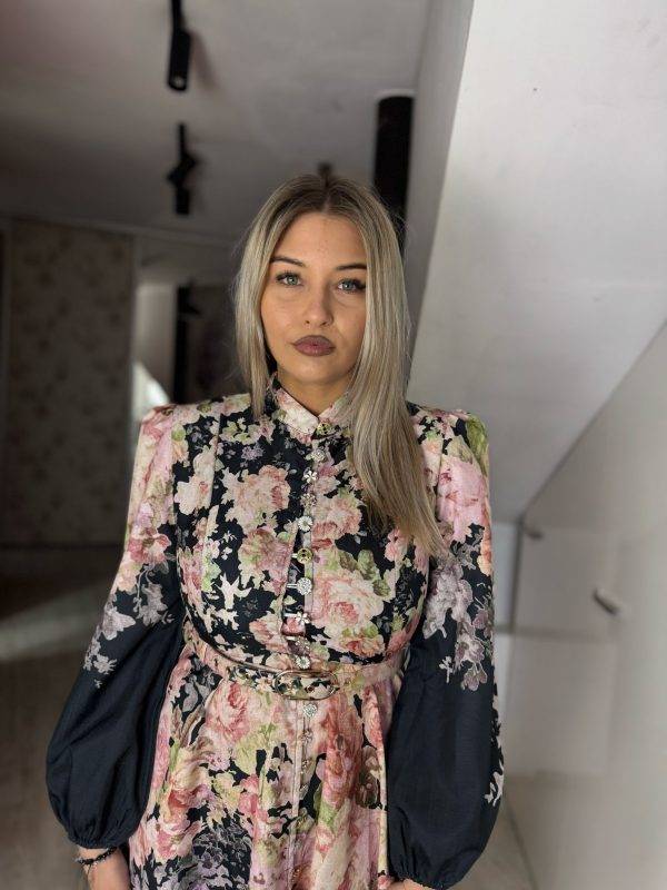 WhatsApp Image 2025-04-13 at 08.57.40 (1) Rochie neagra cu imprimeu floral