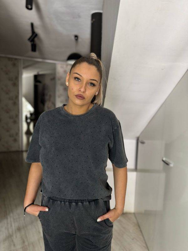 Compleu gri  cu pietricele