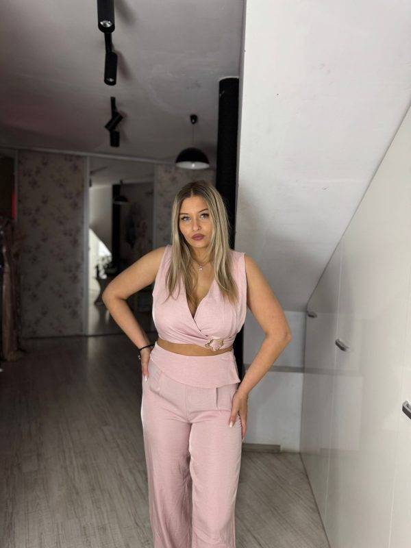 WhatsApp Image 2025-05-14 at 16.40.58 Compleu cu bustiera