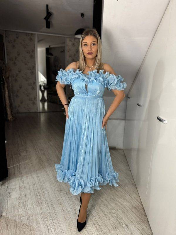 WhatsApp Image 2025-05-14 at 16.44.12 (5) Rochie zayra bleu