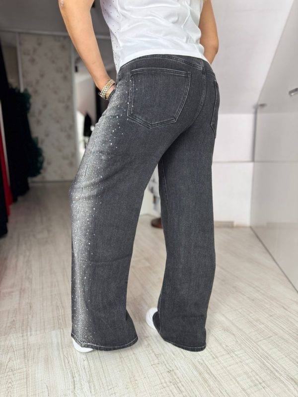 Blug larg cu pietricele laterale