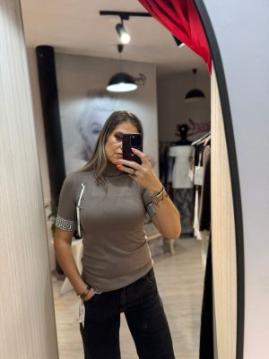 Maleta pe gat cu maneca scurta