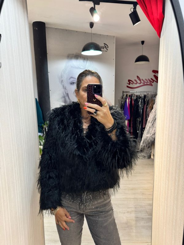 WhatsApp Image 2025-10-04 at 14.29.40 (1) Blana camy