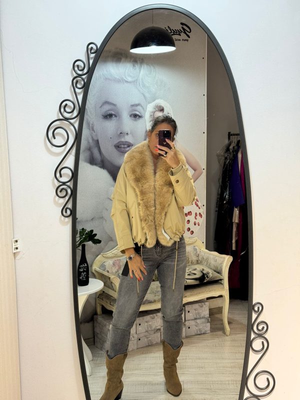 WhatsApp Image 2025-10-04 at 14.29.45 Geaca sorana