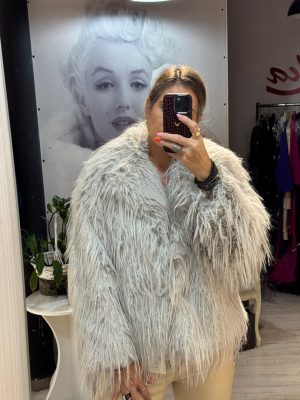 WhatsApp Image 2025-10-06 at 17.45.00 (1) Blanita mily