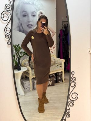 Rochie tricot cu brosa