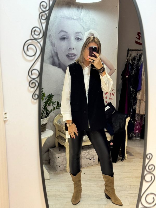 Pantaloni din piele cerati