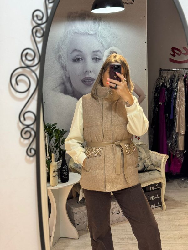 Vesta cu cordon in talie