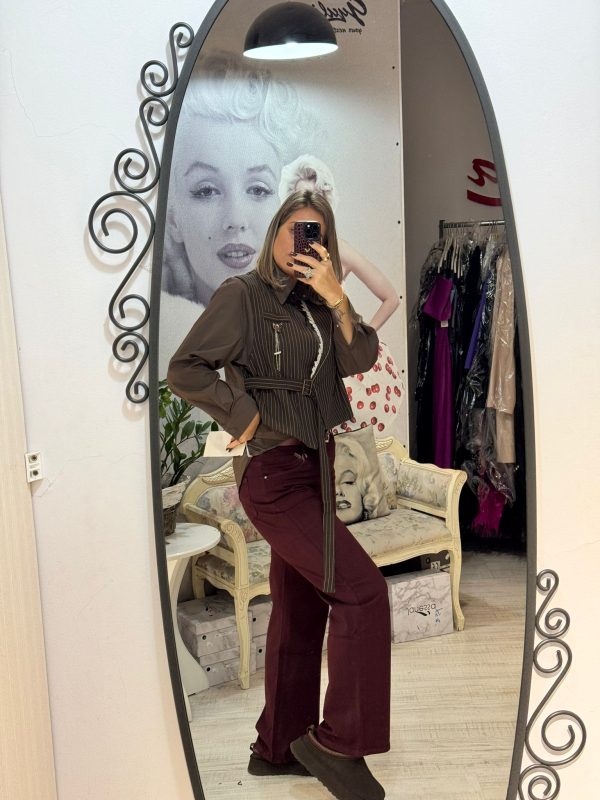 WhatsApp Image 2025-11-02 at 10.05.42 (1) Blug bordo