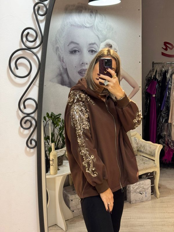 Hanorac maro cu gluga