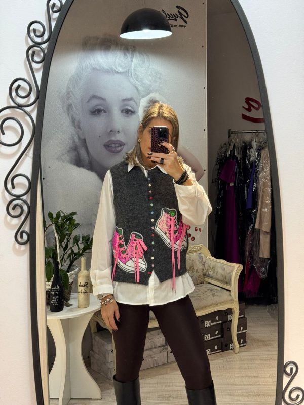 Vesta imprimeu bascheti