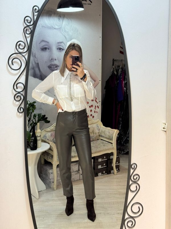 Pantalon karol  kaky piele eco