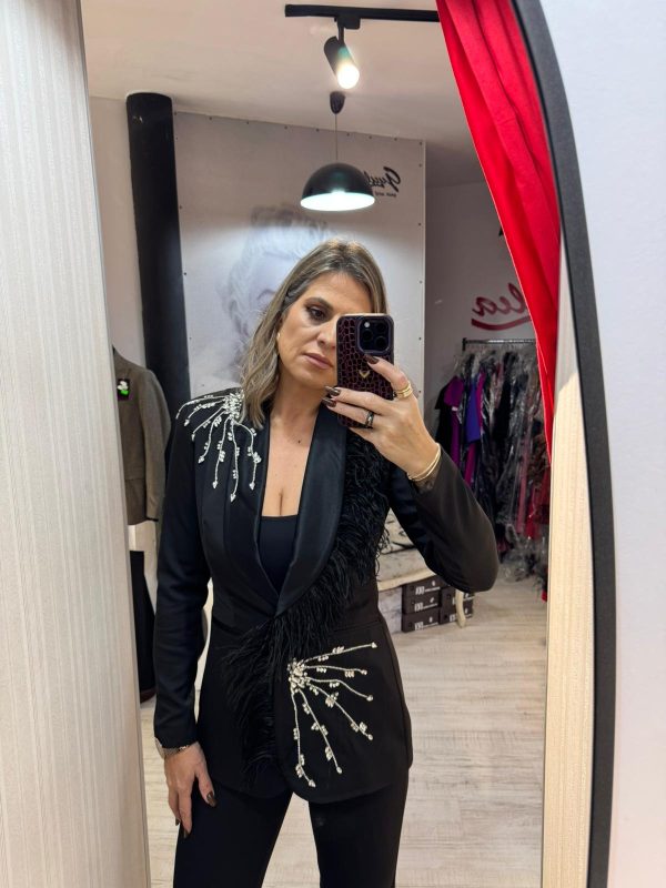 Compleu negru din doua piese cu pantalon evazat