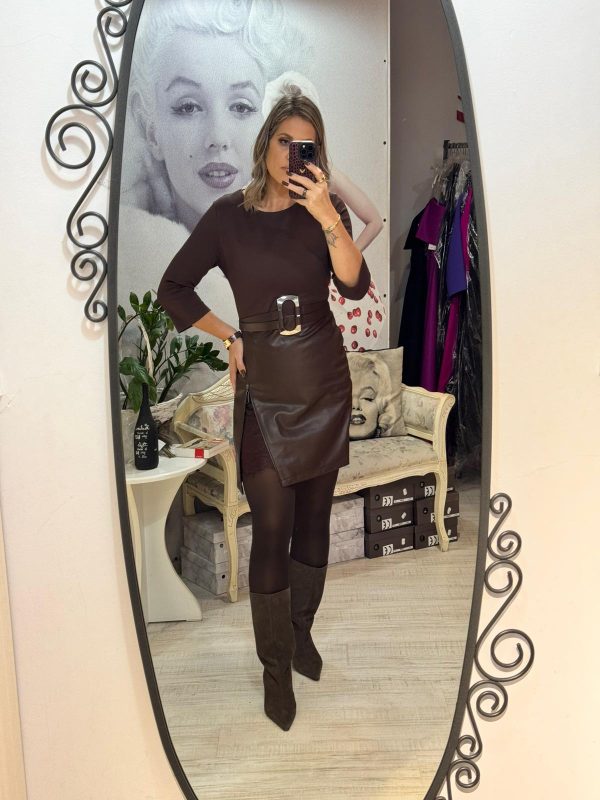 Rochie maro cu fusta din piele eco