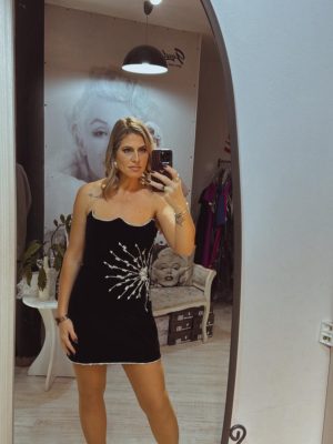 Rochie neagra scurta din catifea