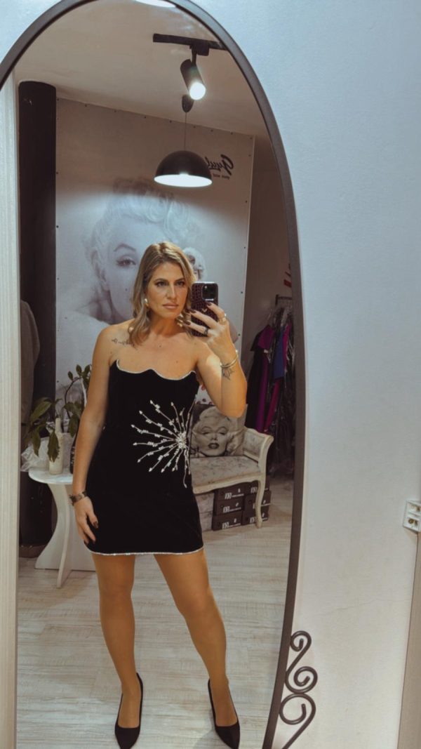 Rochie neagra scurta din catifea