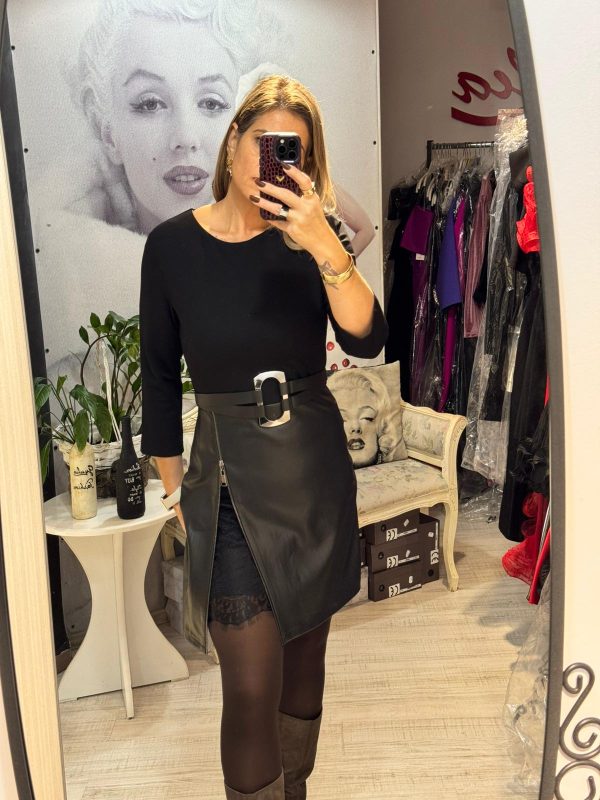 Rochie neagra cu fusta din piele eco si dantela