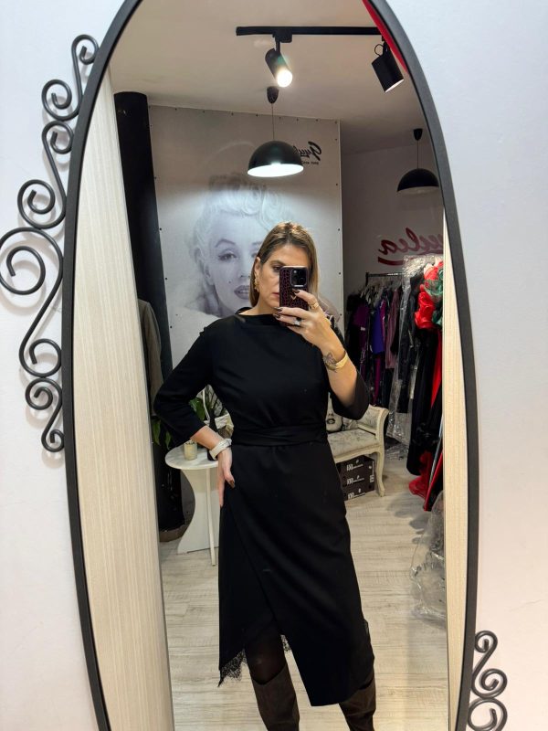 Rochie neagra,midi ,cu cordon in talie