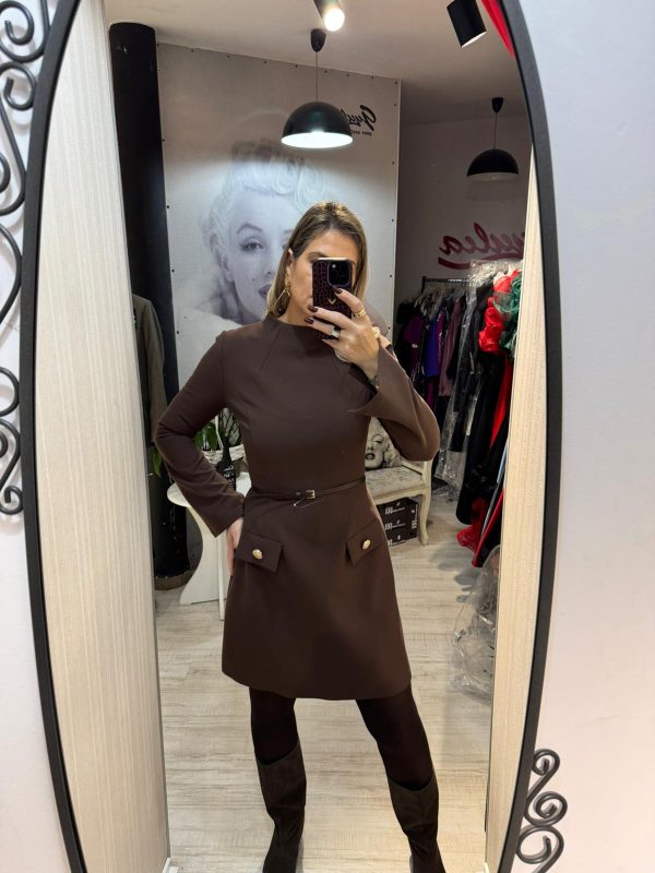 Rochie maro cu maneci lungi si curea in talie