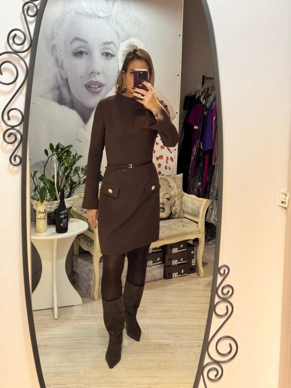 Rochie maro cu maneci lungi si curea in talie