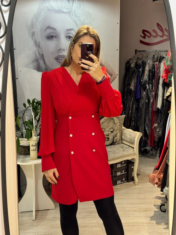 Rochie rosie cu nasturi aurii