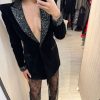 Compleu cu pantaloni din dantela si sacou de catifea