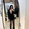 Compleu cu pantaloni din dantela si sacou de catifea