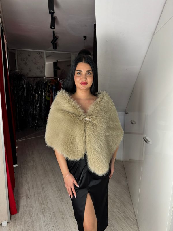 Capa bej din blanita