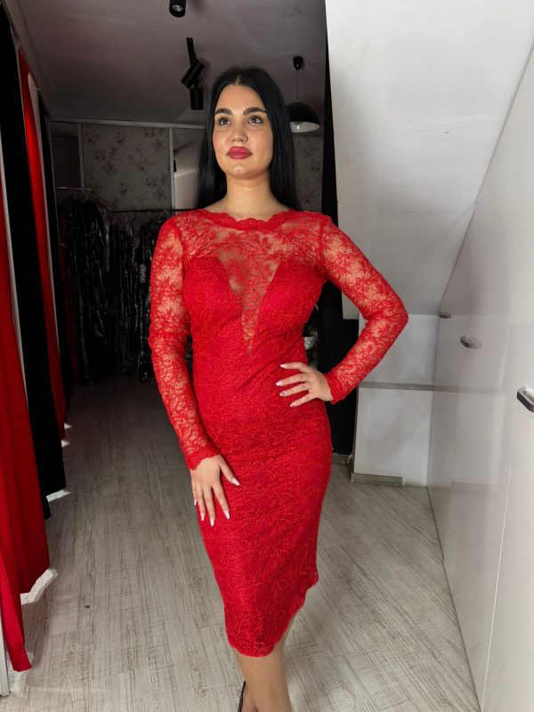 Rochie midi,rosie din dantela