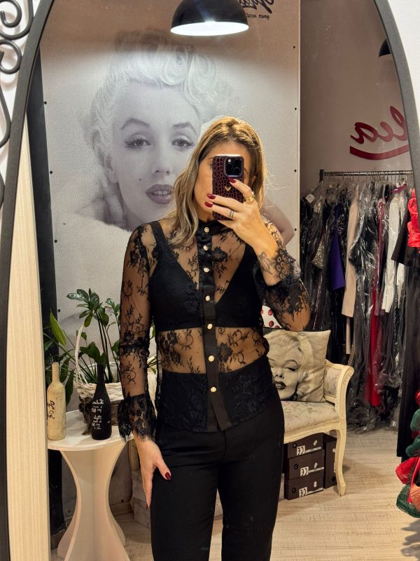 Camasa neagra din dantela