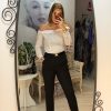 Pantalon negru conic cu detalii aurii
