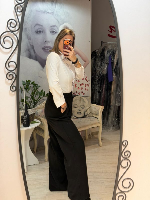 Pantaloni negrii drepti