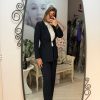 Costum bleumarin cu pantalon evazat