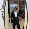 Costum bleumarin cu pantalon evazat