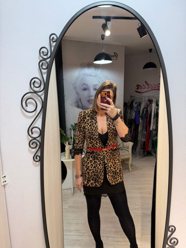 Compleu cu sacou animal print