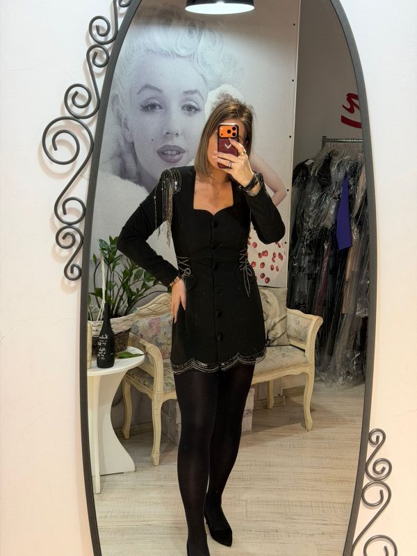 Rochie sacou neagra cu snur din cristale in talie